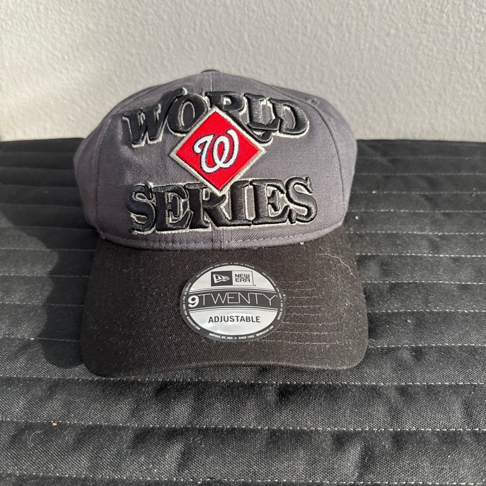 New Era Gray and Black Washingon Nationals 2019 World Series Cap New all tags